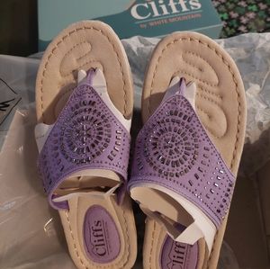 Cliffs sandals NIB light purple